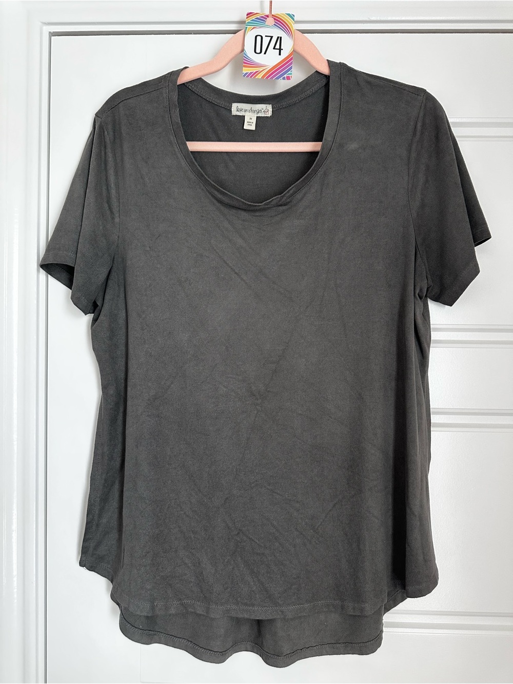 Women’s Charcoal Gray Relaxed Scoop Neck Short Sleeve Top